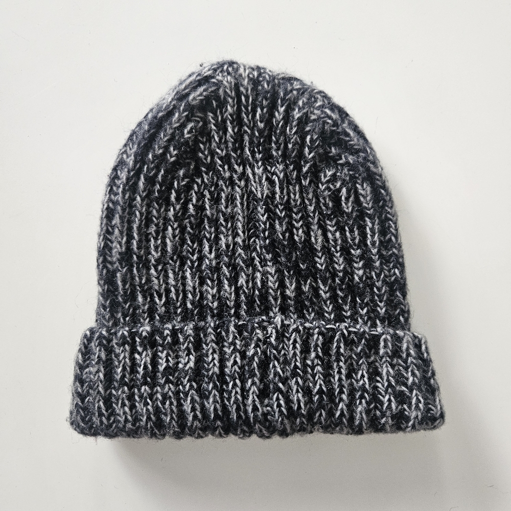 NWOT AE/American Eagle Cozy Shaker Stitch Beanie Hat - Picture 2 of 3